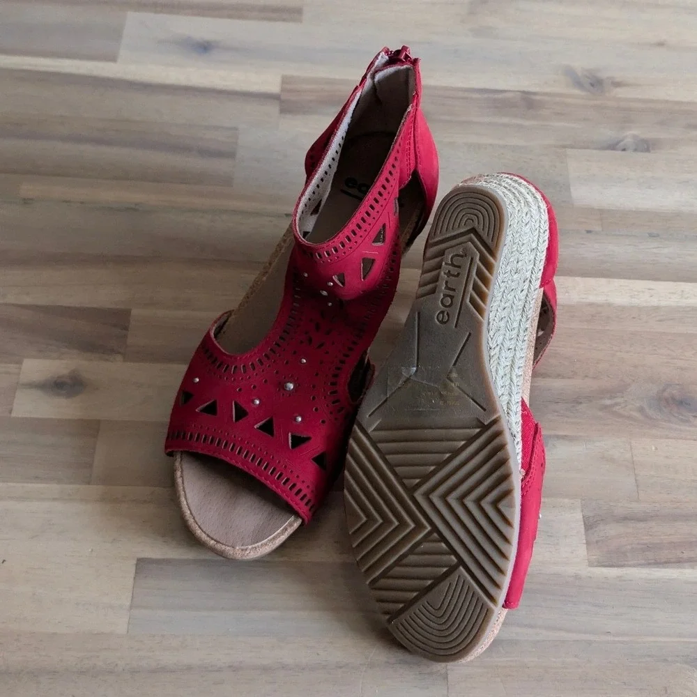 EARTH Origins Attalea‎ Barbuda leather Espadrille Wedge Sandals Size 7 NWOT